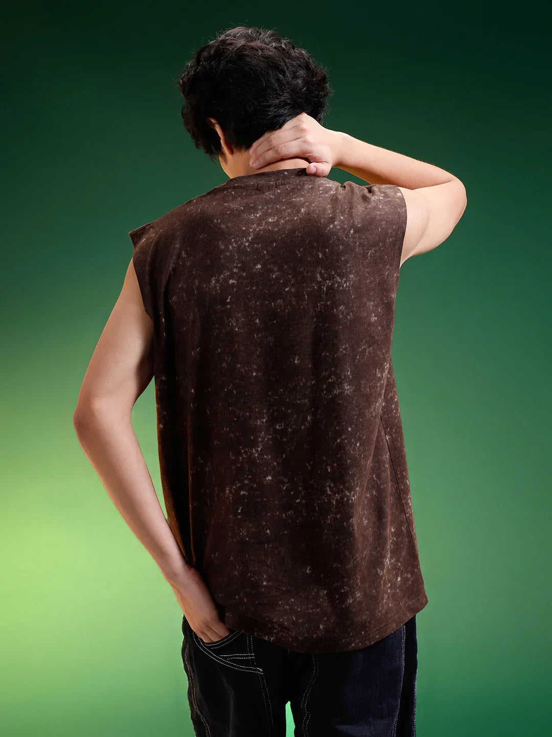 Lzuri Classic Sleeveless Vest